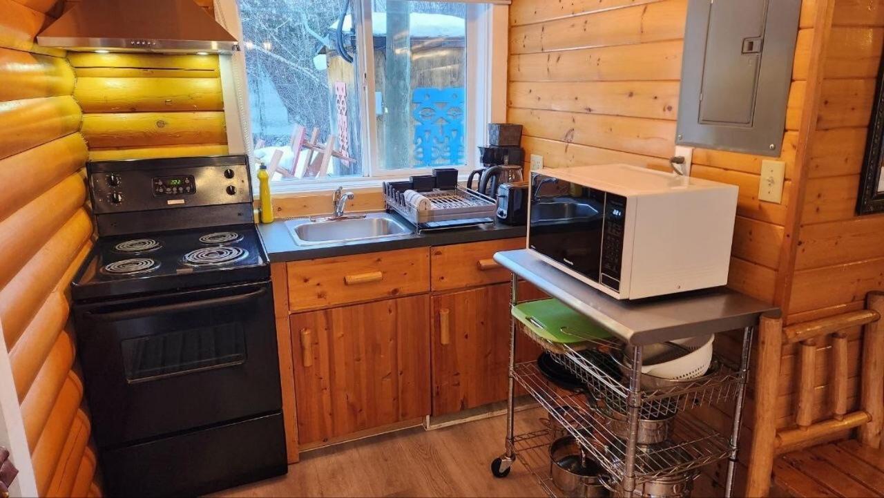 Mt. Revelstoke Alpine Chalets Extérieur photo