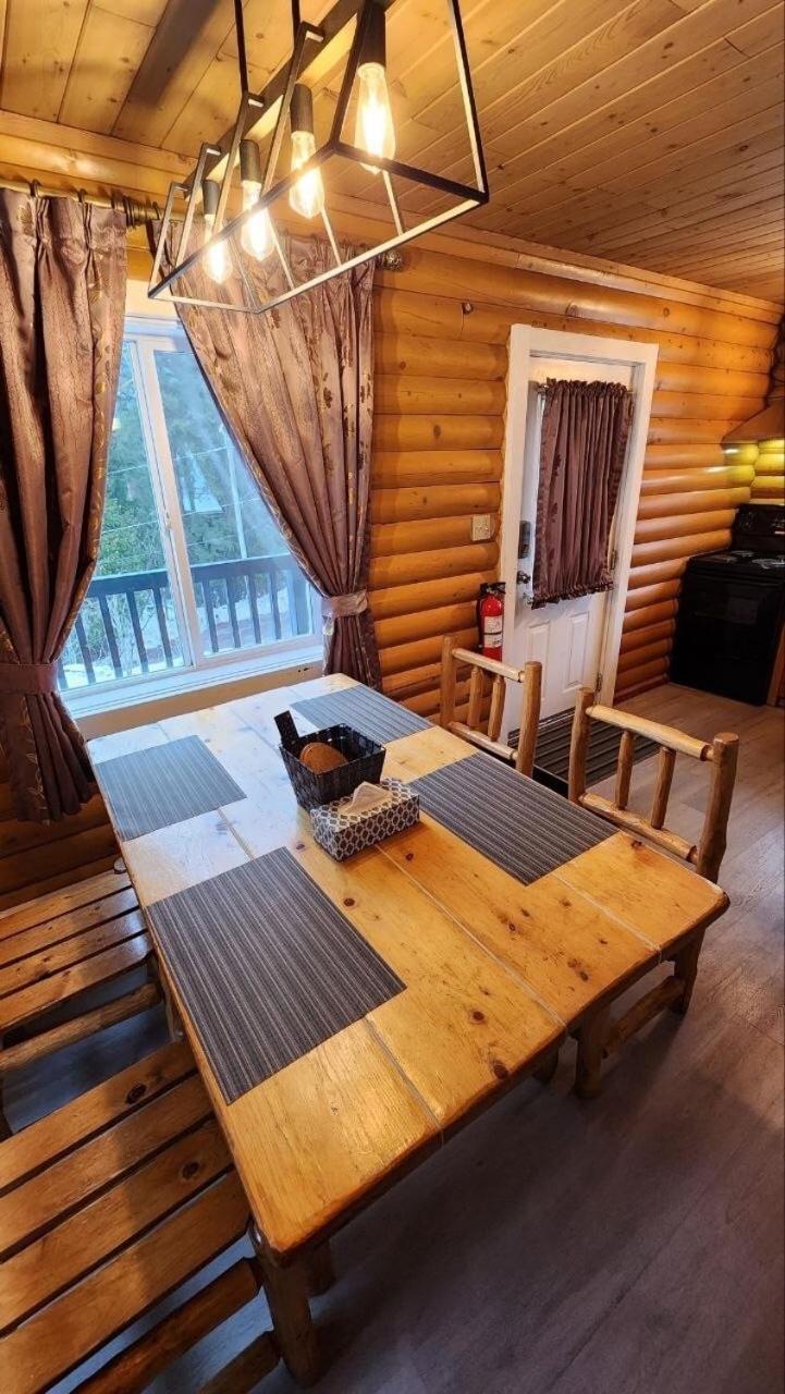 Mt. Revelstoke Alpine Chalets Extérieur photo